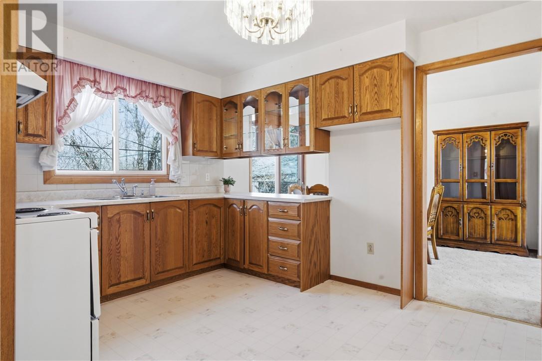 790 Burton Avenue, Sudbury, Ontario  P3C 4L4 - Photo 4 - 2127236