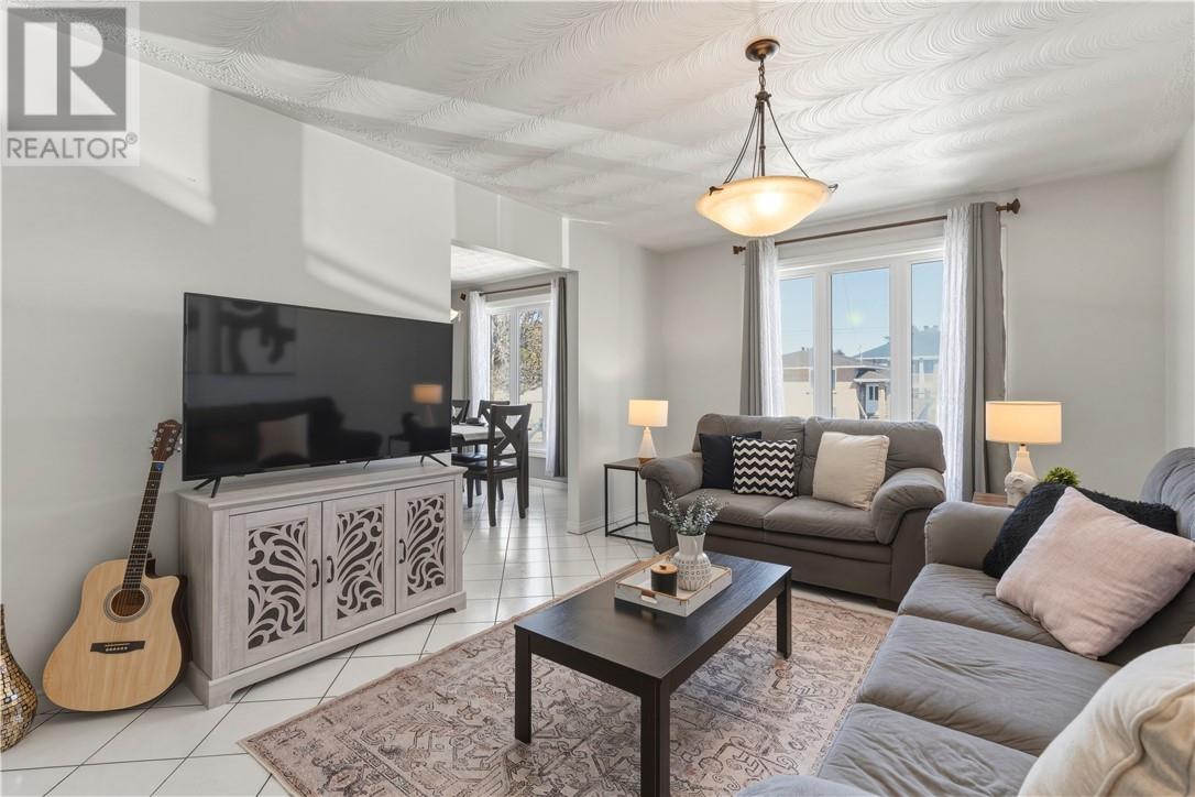 4295 Carina Drive, Hanmer, Ontario  P3P 1L4 - Photo 4 - 2127238