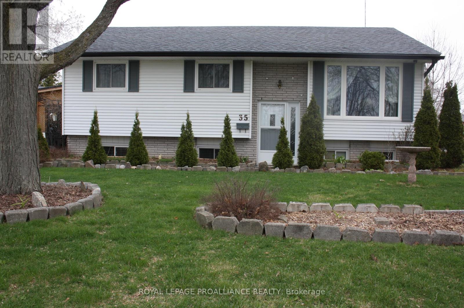 35 Morris Drive, Belleville, Ontario  K8P 5B3 - Photo 1 - X12888544