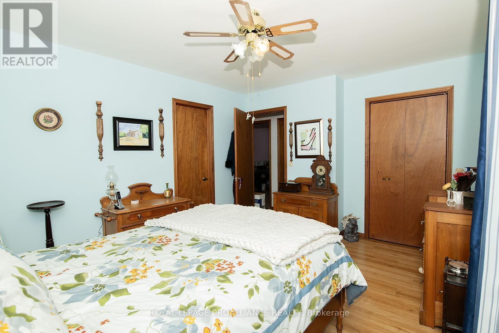 35 Morris Drive, Belleville (Belleville Ward), Ontario  K8P 5B3 - Photo 15 - X12888544