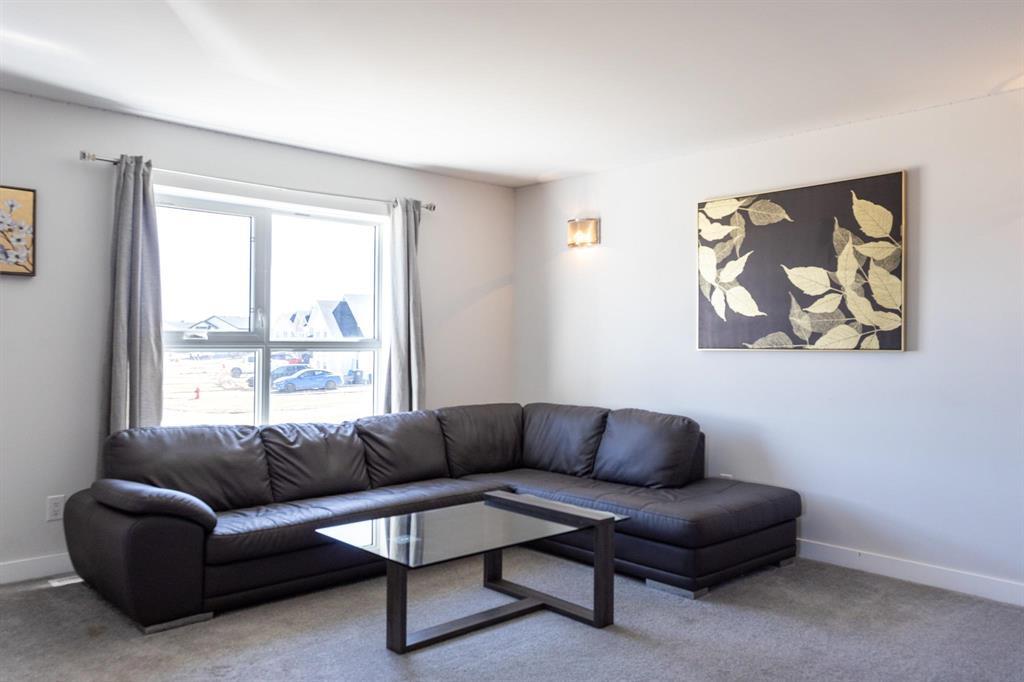 29 Imperial Crescent, Steinbach, Manitoba  R5G 2T7 - Photo 2 - 202607945