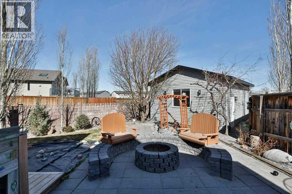 416 Haru Moriyama Place N, Lethbridge, Alberta  T1H 5P1 - Photo 4 - A2294063