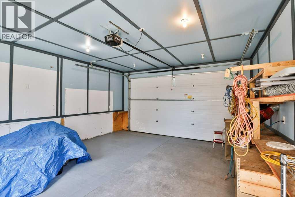 416 Haru Moriyama Place N, Lethbridge, Alberta  T1H 5P1 - Photo 5 - A2294063