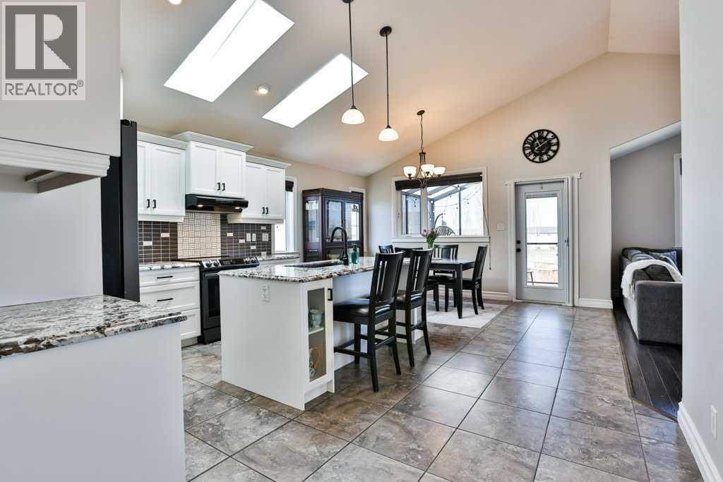 416 Haru Moriyama Place N, Lethbridge, Alberta  T1H 5P1 - Photo 13 - A2294063