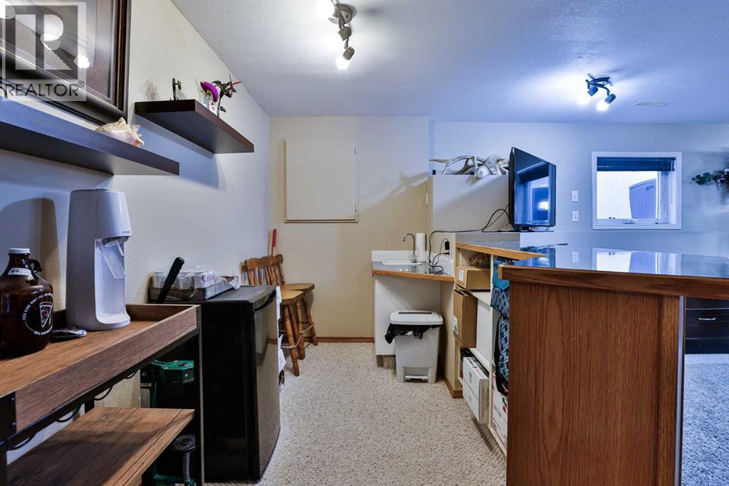 263 Red Crow Boulevard W, Lethbridge, Alberta  T1K 7B2 - Photo 21 - A2301807