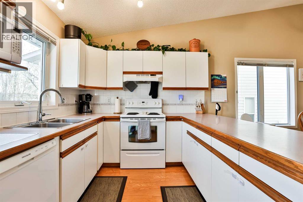 263 Red Crow Boulevard W, Lethbridge, Alberta  T1K 7B2 - Photo 6 - A2301807