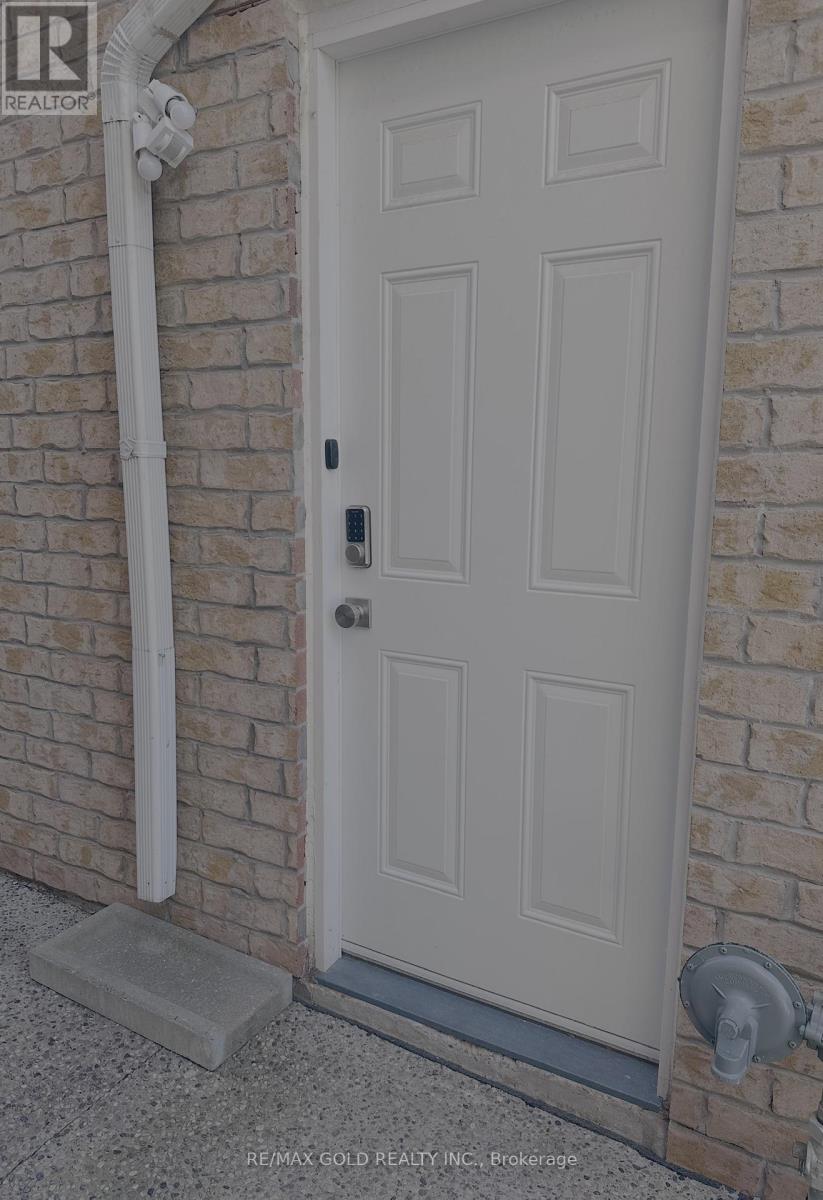 298 Etheridge Avenue, Milton, Ontario  L9E 1H7 - Photo 31 - W12876430