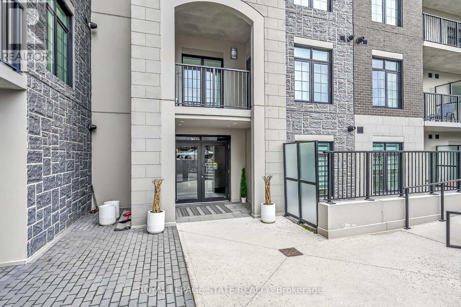 310 - 153 Wilson Street W, Hamilton, Ontario  L9G 1N4 - Photo 5 - X12796732