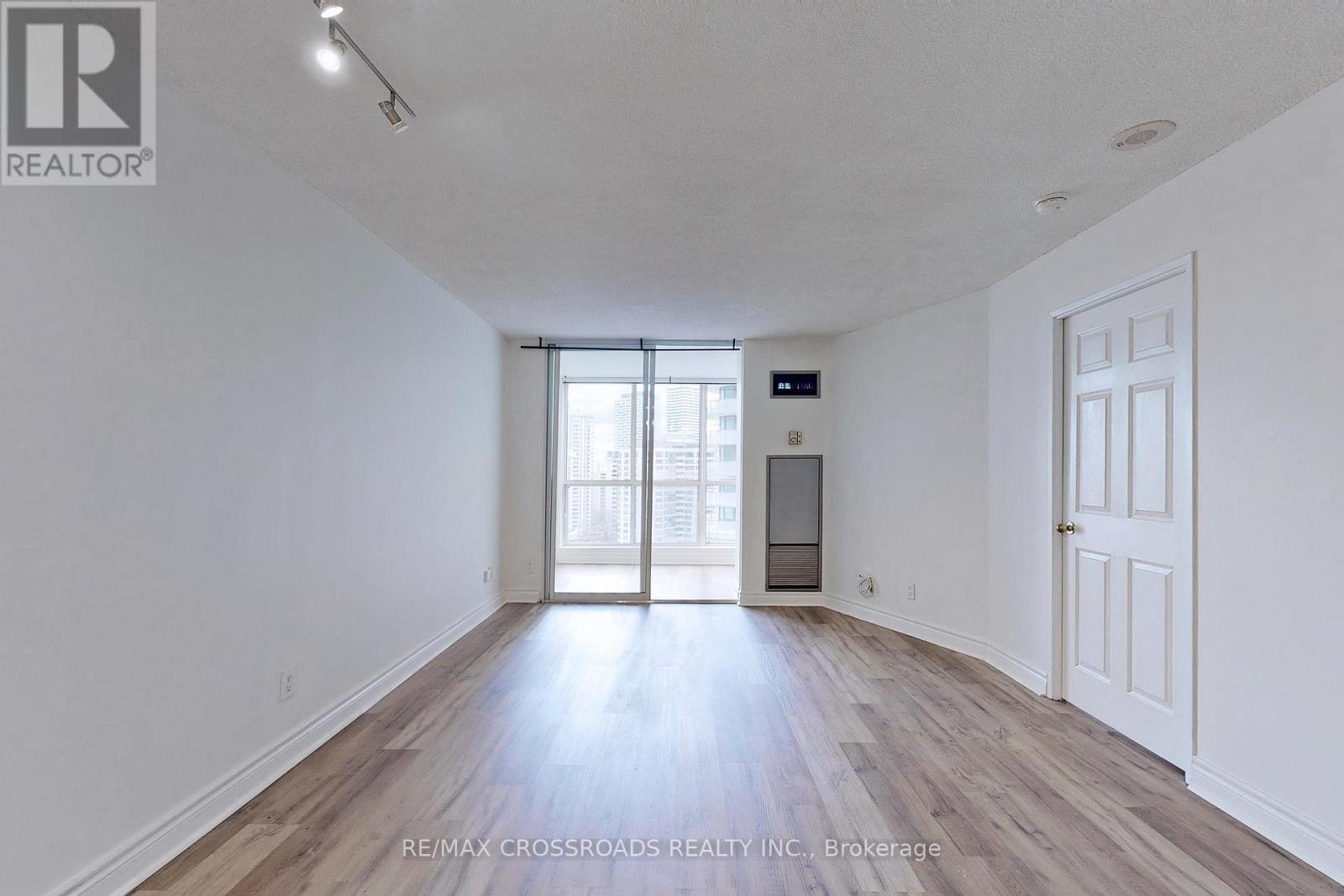 1412 - 24 Wellesley Street W, Toronto, Ontario  M4Y 2X6 - Photo 12 - C13030282