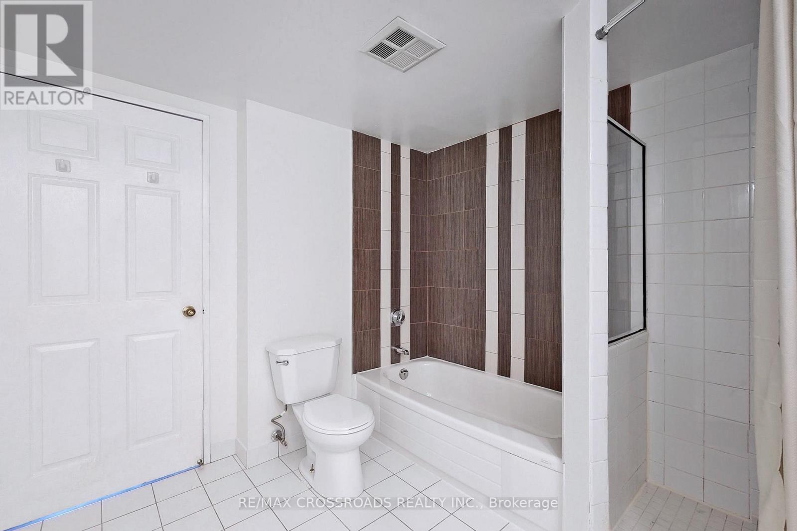 1412 - 24 Wellesley Street W, Toronto, Ontario  M4Y 2X6 - Photo 23 - C13030282