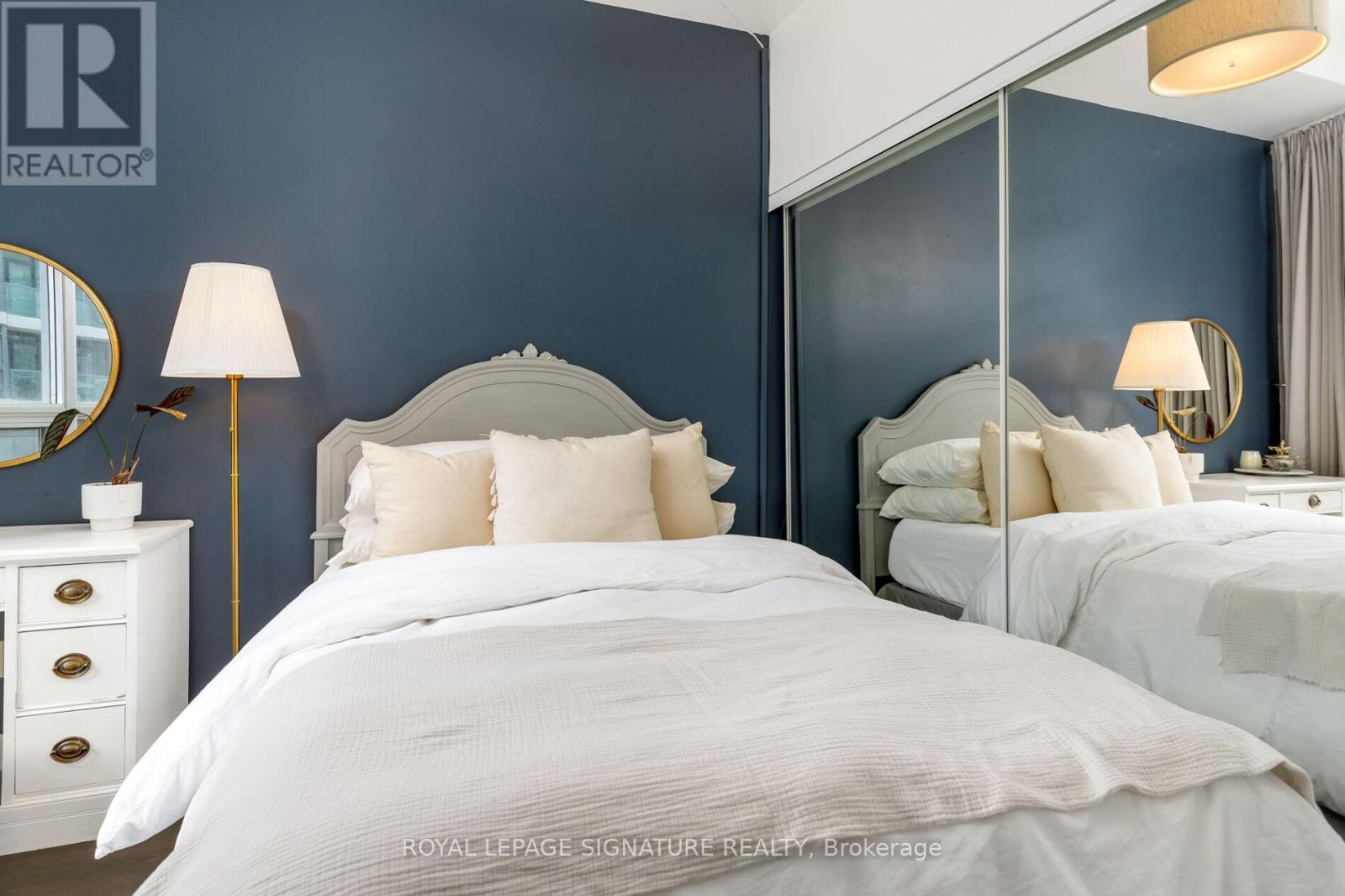 705 - 15 Bruyeres Mews, Toronto, Ontario  M5V 0A7 - Photo 11 - C13030308