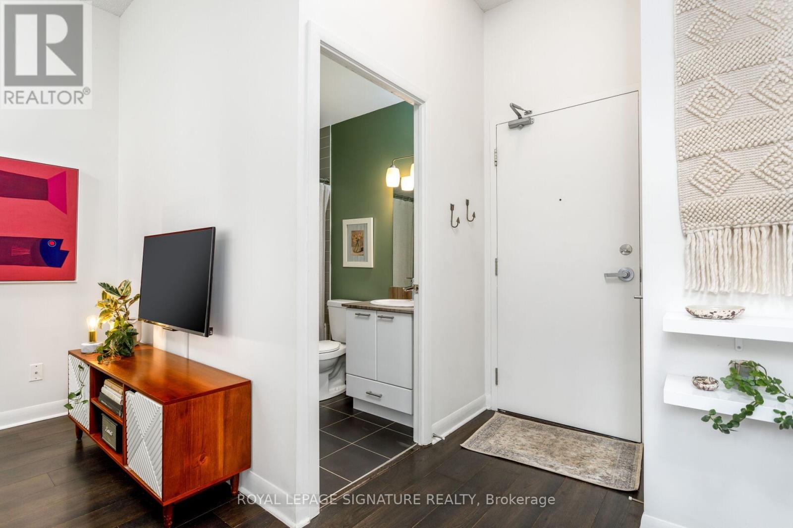 705 - 15 Bruyeres Mews, Toronto, Ontario  M5V 0A7 - Photo 13 - C13030308