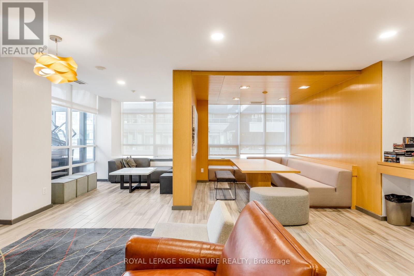 705 - 15 Bruyeres Mews, Toronto, Ontario  M5V 0A7 - Photo 23 - C13030308