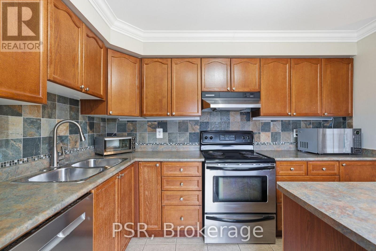 164 Bottrell Street, Clarington, Ontario  L1C 5M9 - Photo 14 - E13030240