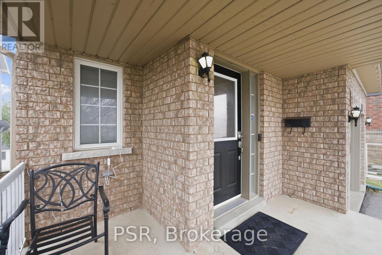 164 Bottrell Street, Clarington, Ontario  L1C 5M9 - Photo 3 - E13030240