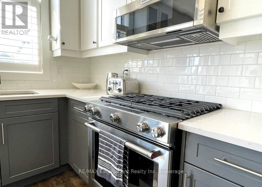 212 Courtland Street, Blue Mountains, Ontario  L9Y 4E4 - Photo 14 - X13029412