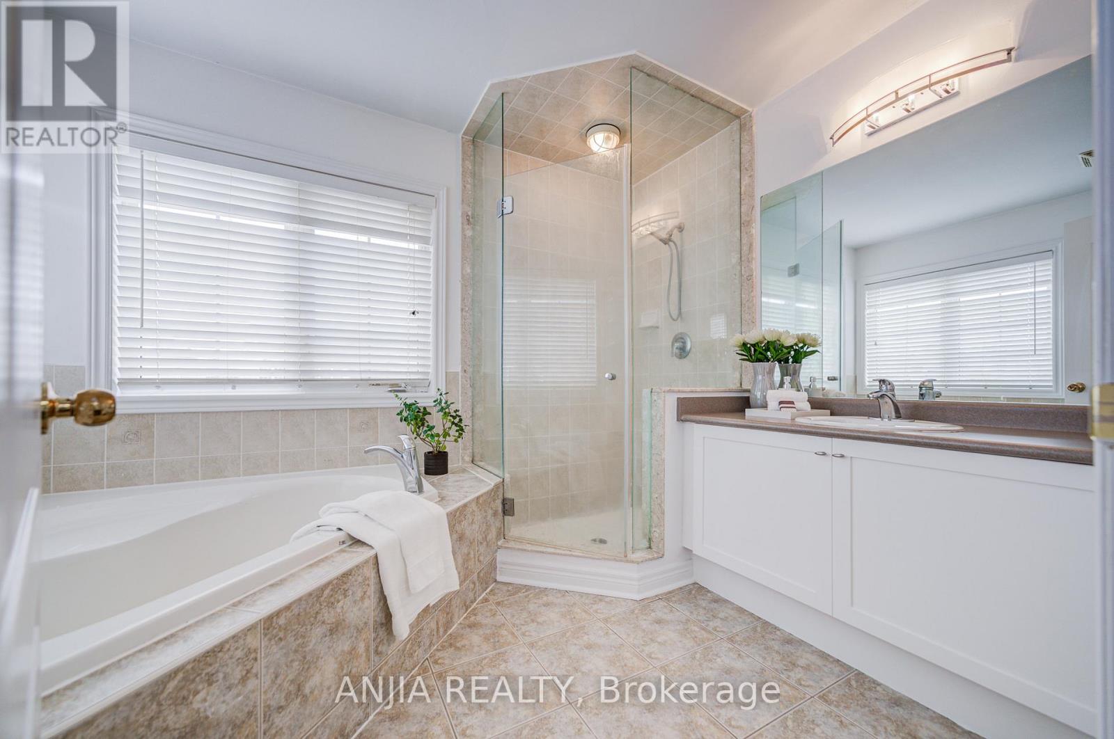 26 Firbank Lane, Whitchurch-Stouffville, Ontario  L4A 0K9 - Photo 31 - N13030186