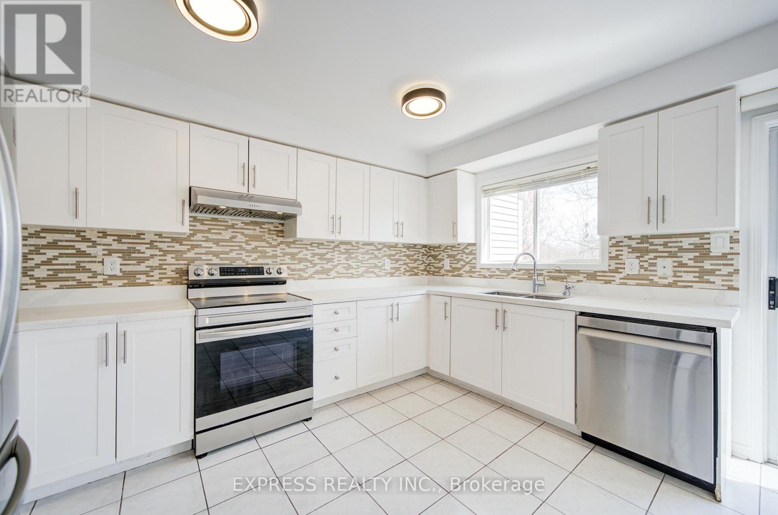 33 Schouten Crescent, Markham, Ontario  L3P 7W8 - Photo 14 - N13030190