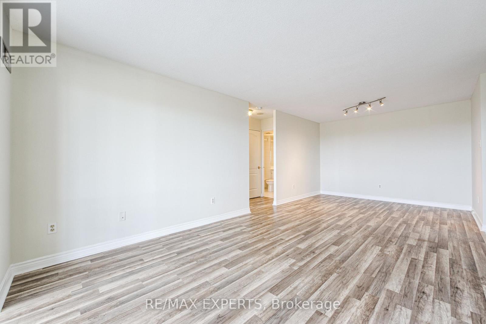 1506 - 7 Townsgate Drive, Vaughan, Ontario  L4J 7Z9 - Photo 17 - N13030196