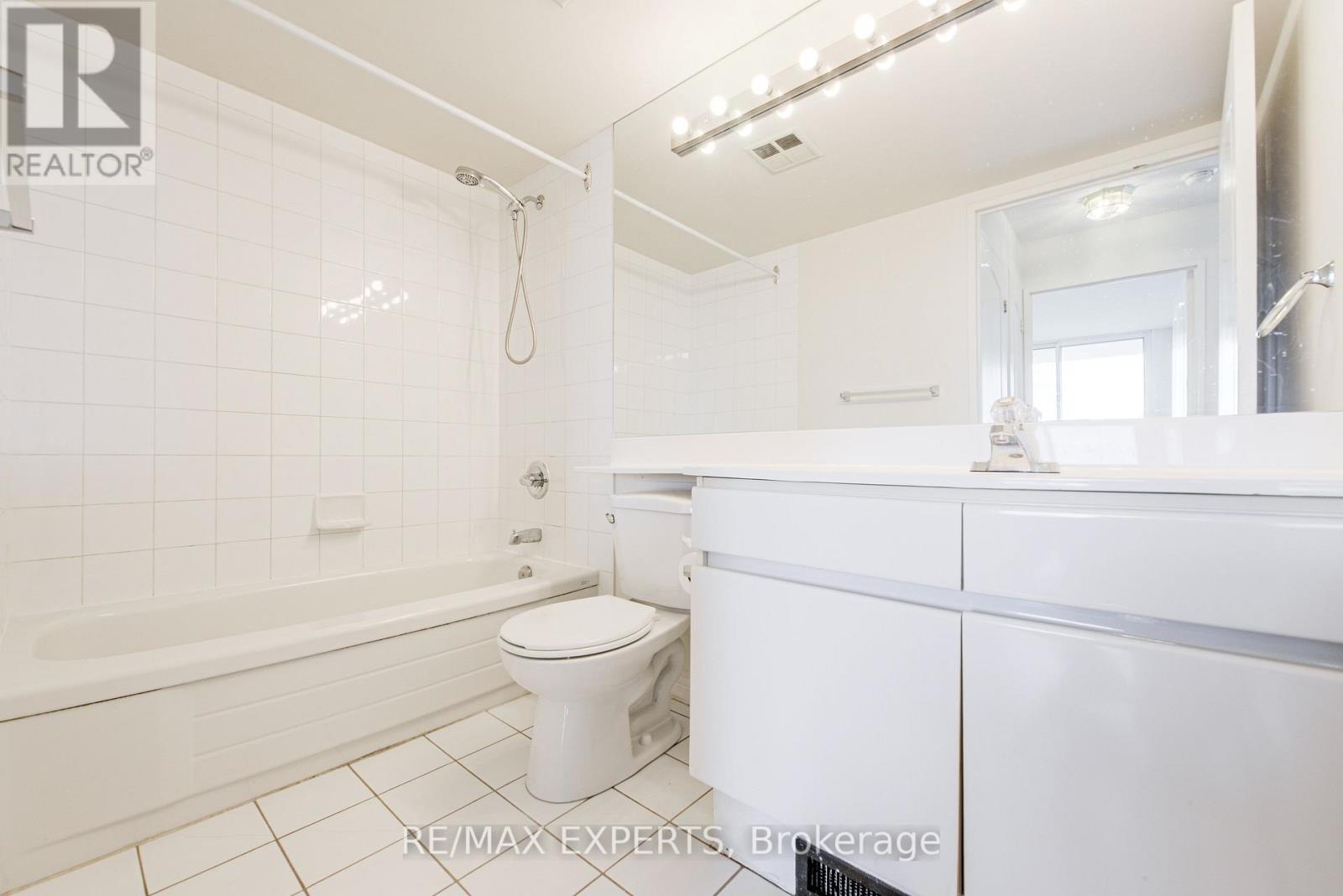 1506 - 7 Townsgate Drive, Vaughan, Ontario  L4J 7Z9 - Photo 26 - N13030196