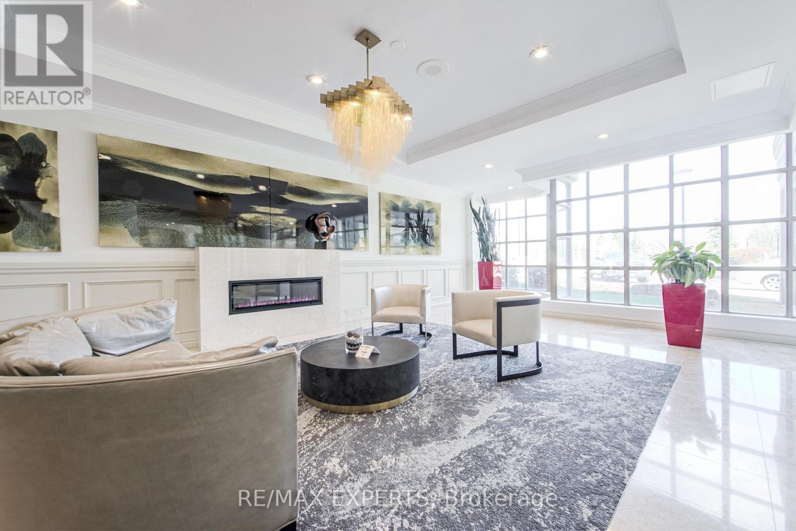 1506 - 7 Townsgate Drive, Vaughan, Ontario  L4J 7Z9 - Photo 4 - N13030196