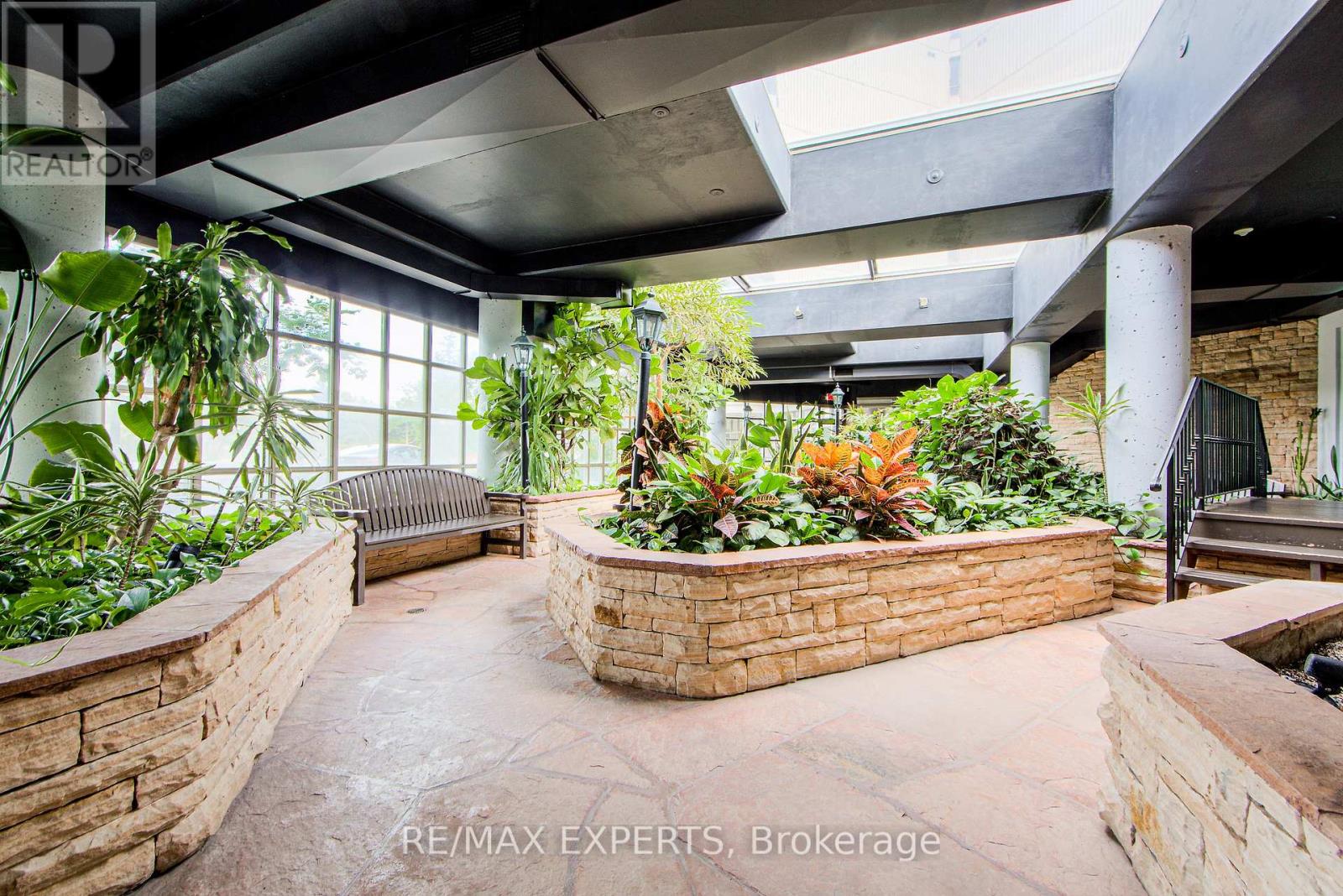 1506 - 7 Townsgate Drive, Vaughan, Ontario  L4J 7Z9 - Photo 45 - N13030196