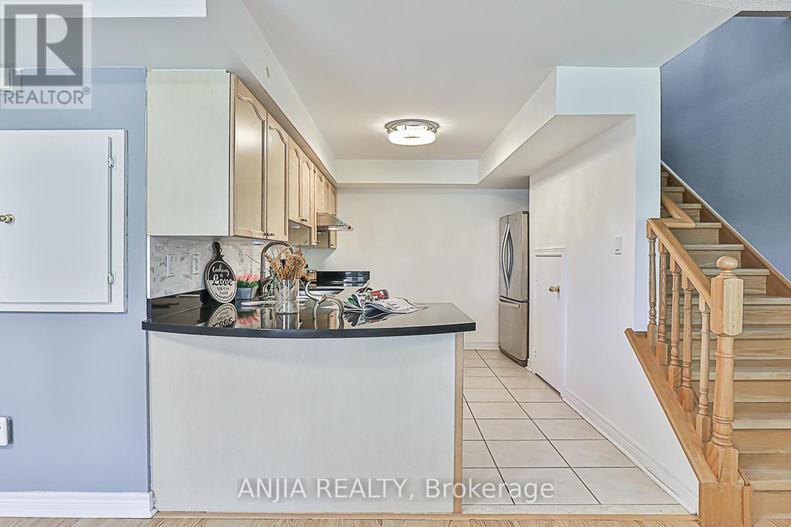 253 - 316 John Street, Markham, Ontario  L3T 0A7 - Photo 7 - N13030234