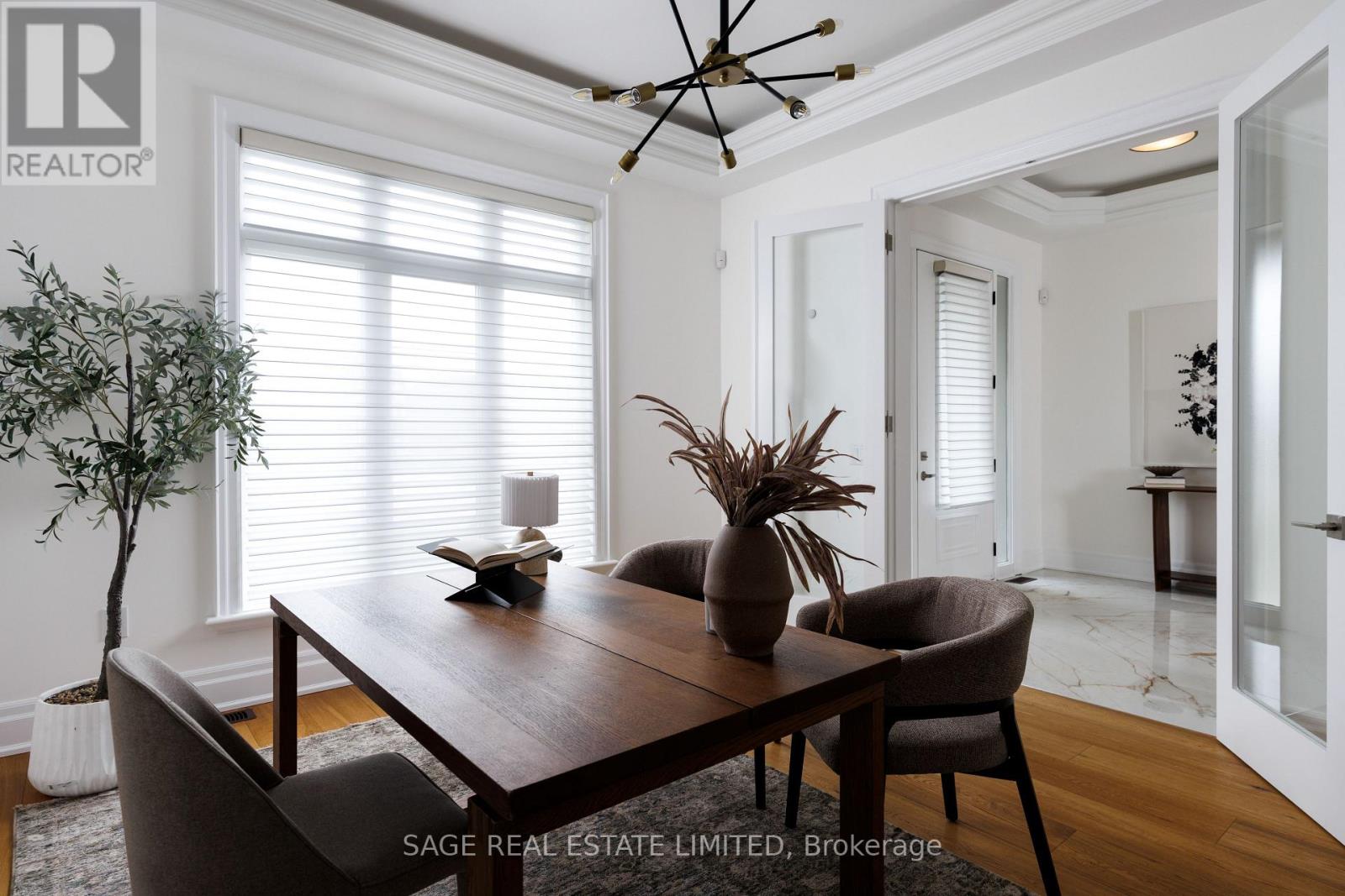 42 Winterlude Court, Vaughan, Ontario  L0J 1C0 - Photo 4 - N13030238