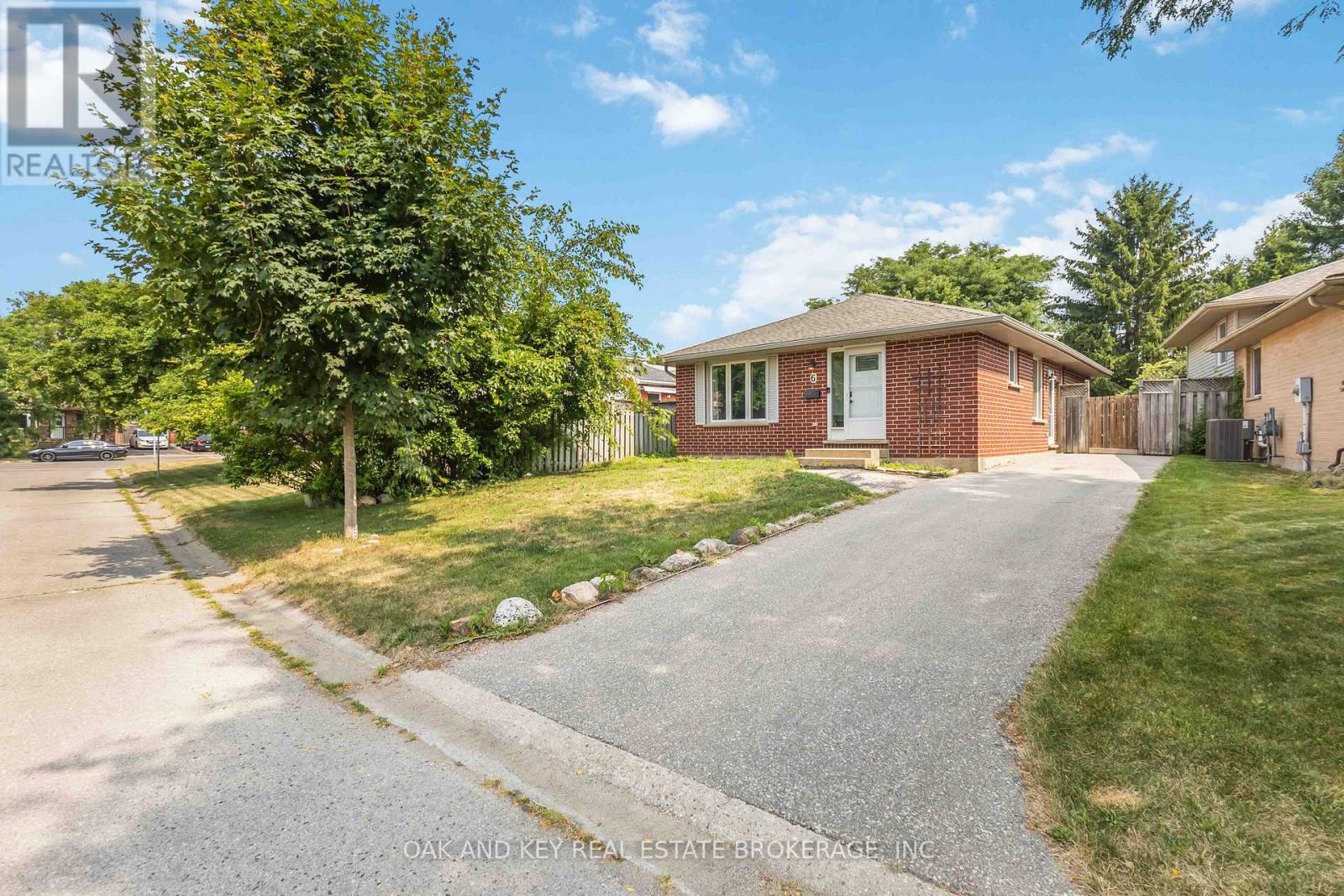 6 WEYMOUTH DRIVE, London East, Ontario