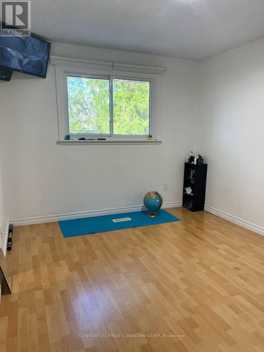 12 Wenlock Crescent, London North, Ontario  N6G 3B6 - Photo 19 - X13030266