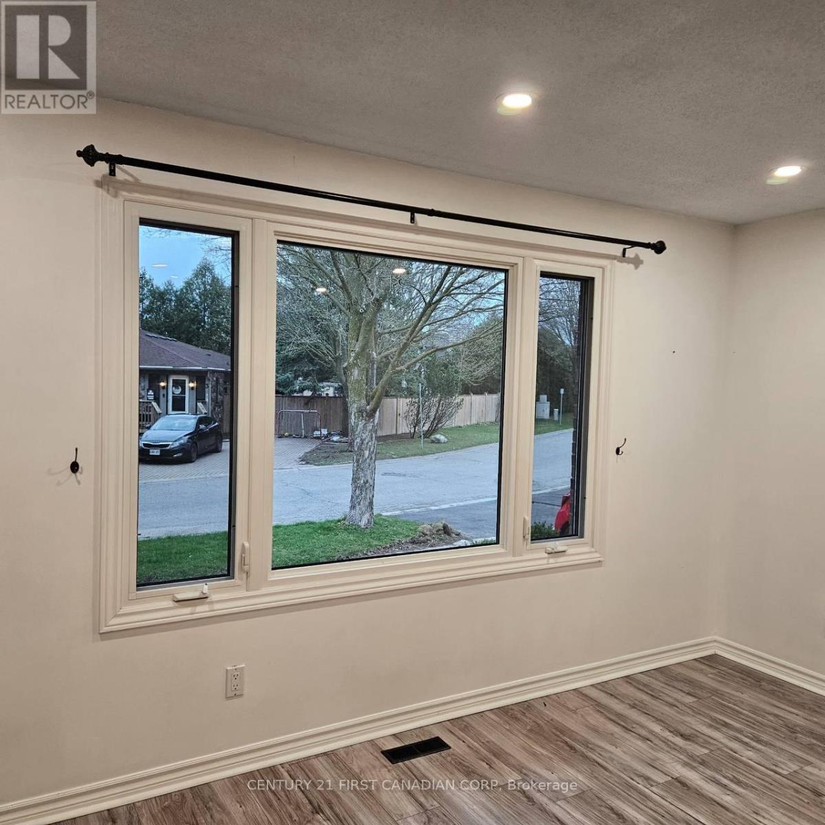 12 Wenlock Crescent, London North, Ontario  N6G 3B6 - Photo 7 - X13030266