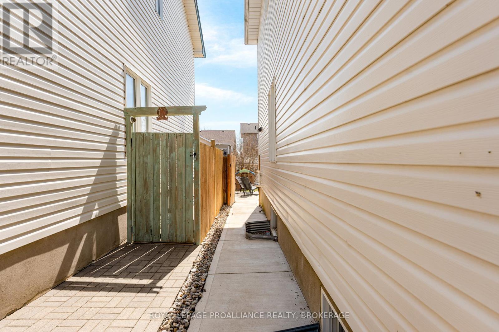 975 Bluffwood Avenue, Kingston, Ontario  K7K 7K5 - Photo 46 - X12978272