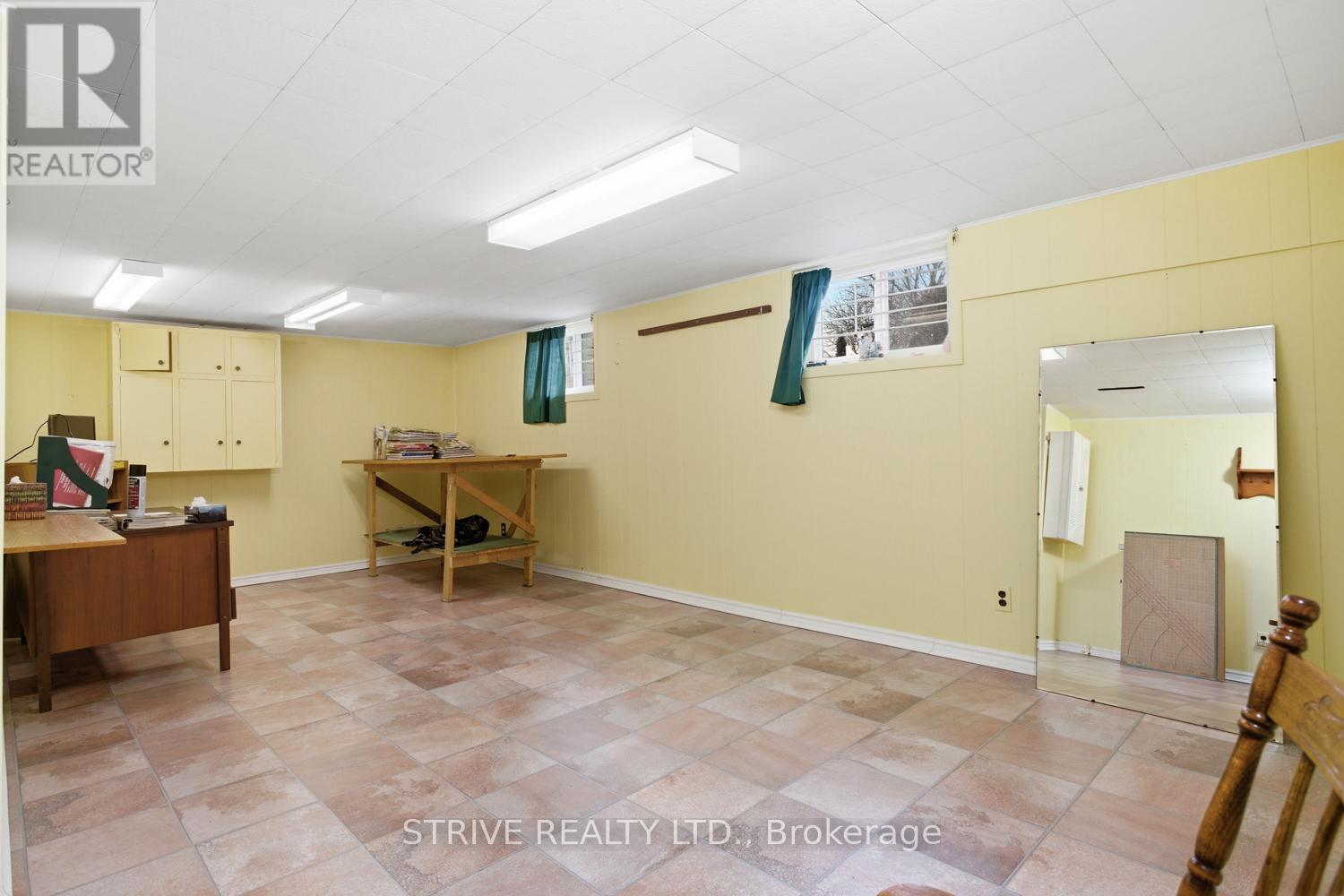 447 Ridgeway Avenue, Oshawa, Ontario  L1J 2V8 - Photo 15 - E13024030