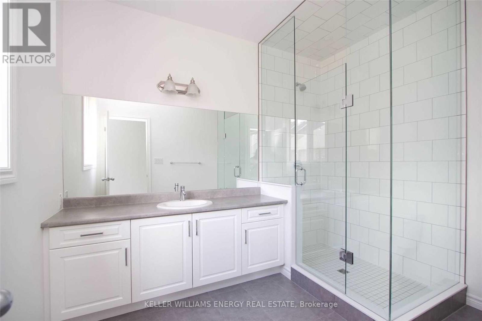 Main - 407 Northglen Boulevard, Clarington, Ontario  L1C 7E2 - Photo 7 - E13030334