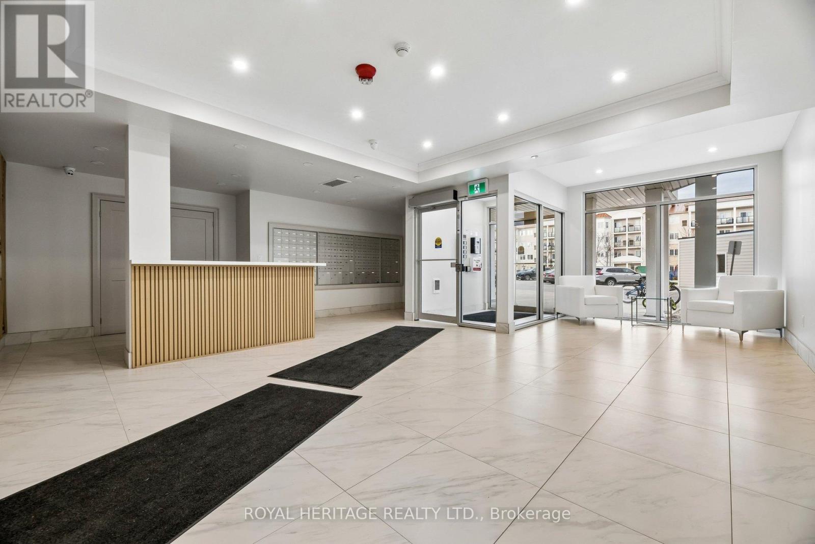 309 - 50 LAKEBREEZE DRIVE, Clarington, Ontario