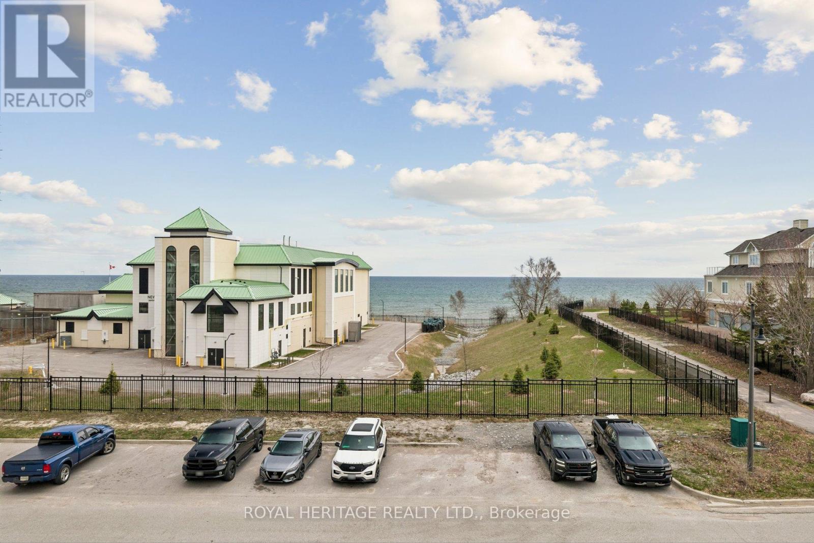 309 - 50 Lakebreeze Drive, Clarington, Ontario  L1B 0V9 - Photo 2 - E13030536