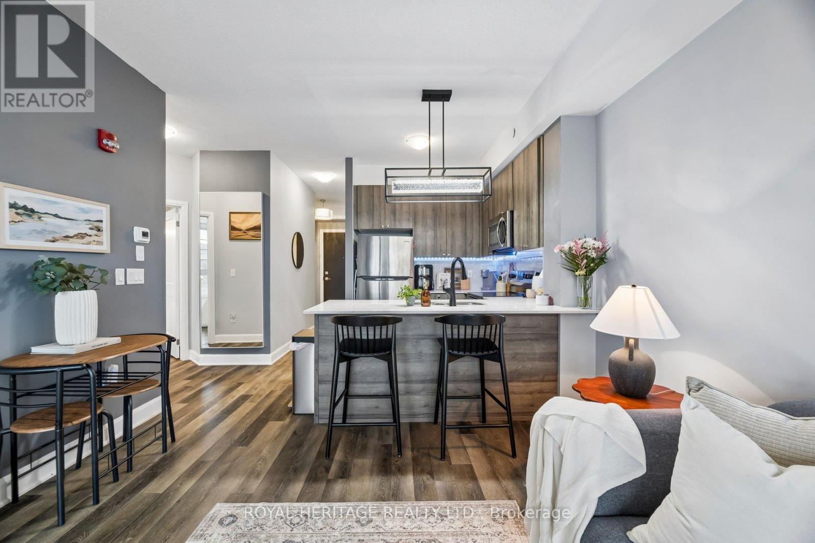 309 - 50 Lakebreeze Drive, Clarington, Ontario  L1B 0V9 - Photo 5 - E13030536