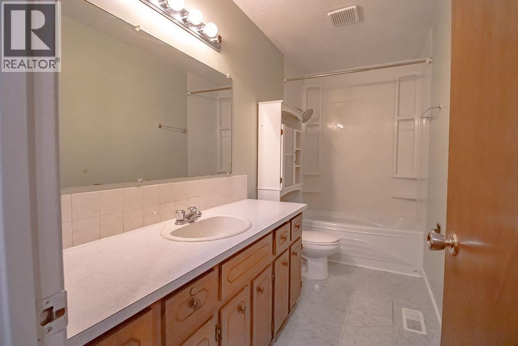 734 W 7th Avenue, Fort St. James, British Columbia  V0J 1P0 - Photo 10 - R3112782