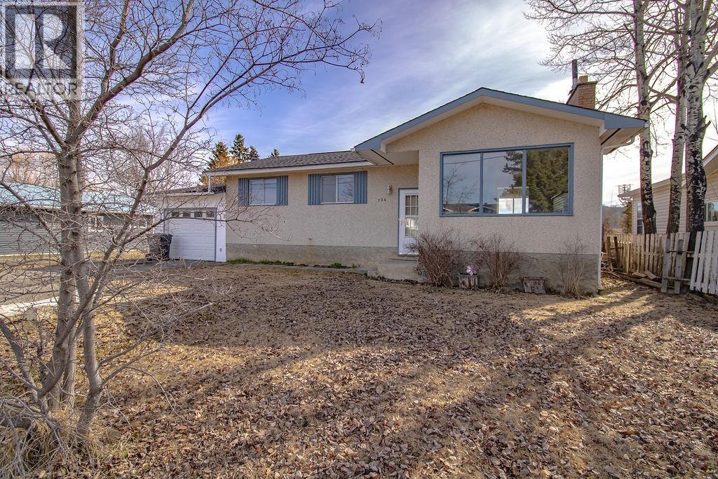 734 W 7TH AVENUE, Fort St. James, British Columbia