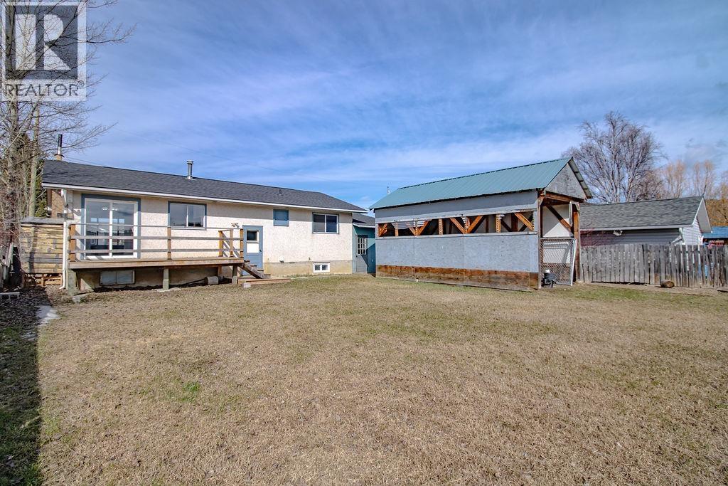 734 W 7th Avenue, Fort St. James, British Columbia  V0J 1P0 - Photo 37 - R3112782