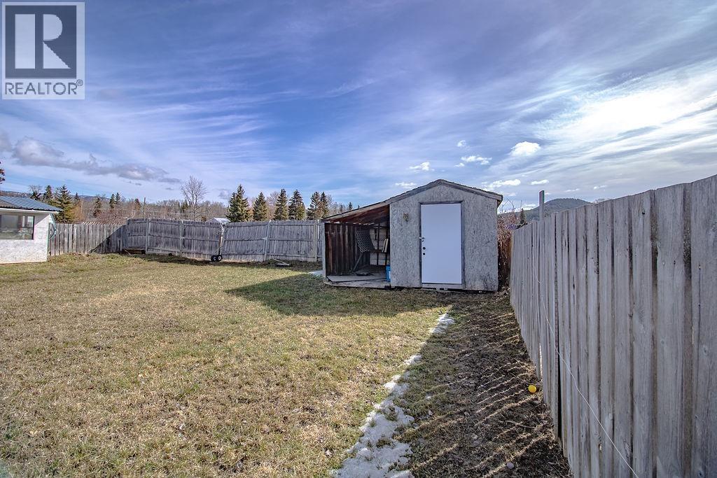 734 W 7th Avenue, Fort St. James, British Columbia  V0J 1P0 - Photo 36 - R3112782