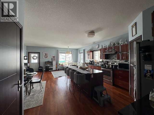 307 17 Street E, Brooks, Alberta  T1R 1R2 - Photo 2 - A2290791