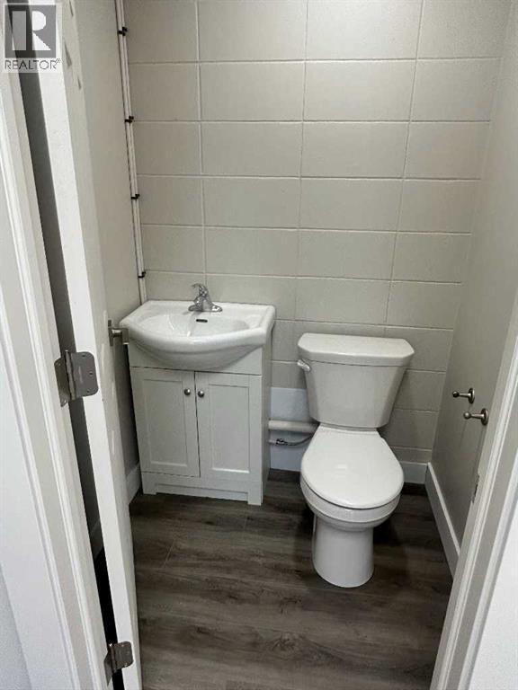 4709 49 Avenue, Red Deer, Alberta  T4N 3W9 - Photo 5 - A2263080