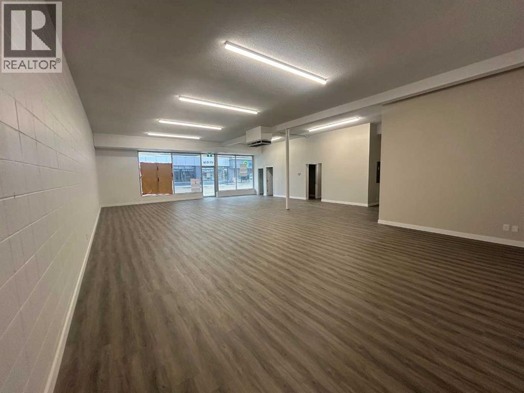 4711 49 Avenue, Red Deer, Alberta  T4N 3W9 - Photo 5 - A2263083