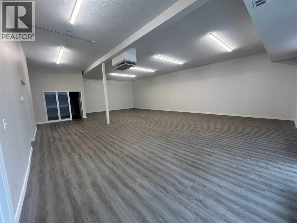 4711 49 Avenue, Red Deer, Alberta  T4N 3W9 - Photo 3 - A2263083