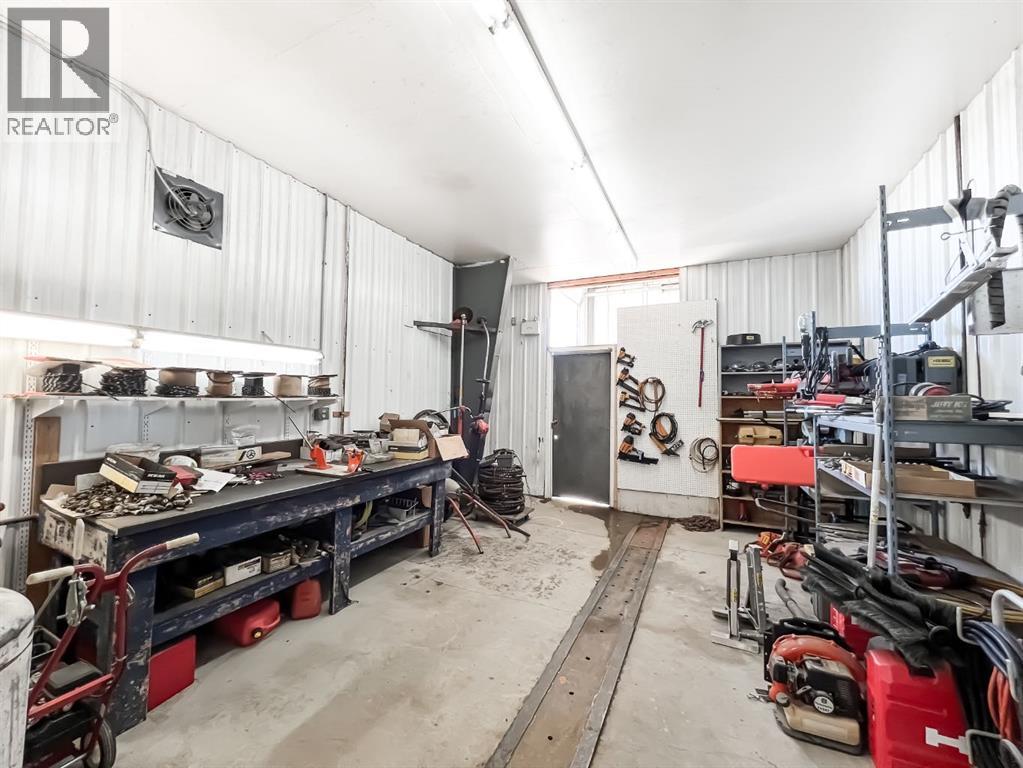 942 Main Street SE, Falher, Alberta  T0H 1M0 - Photo 22 - A2143488