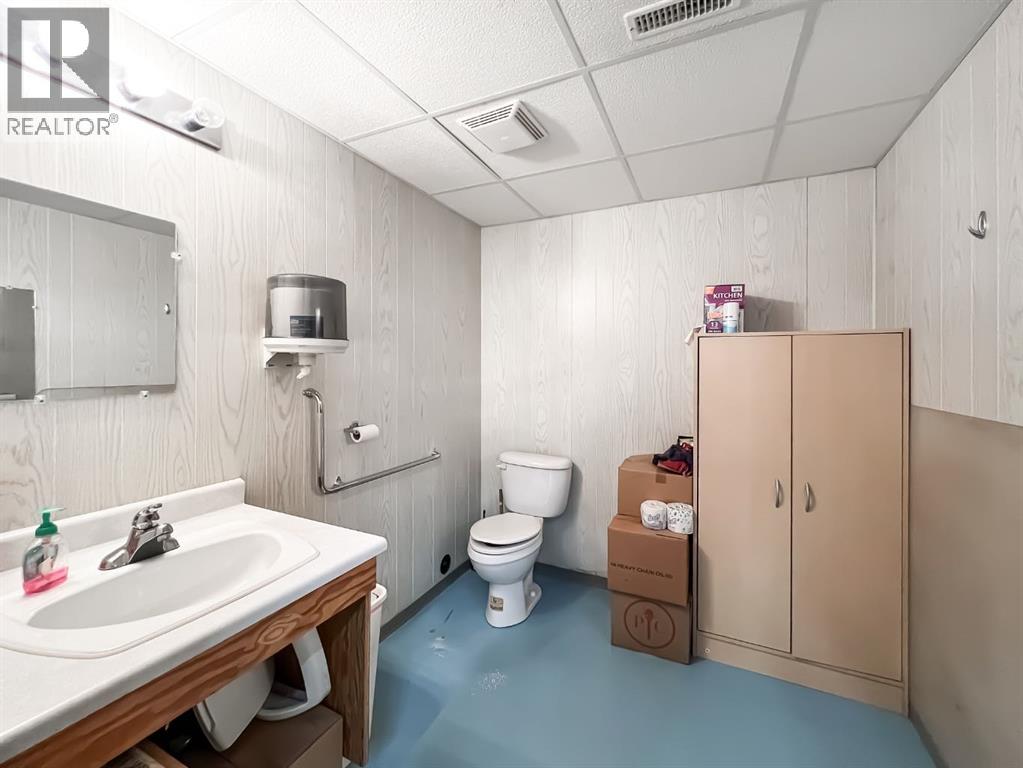 942 Main Street SE, Falher, Alberta  T0H 1M0 - Photo 14 - A2143488