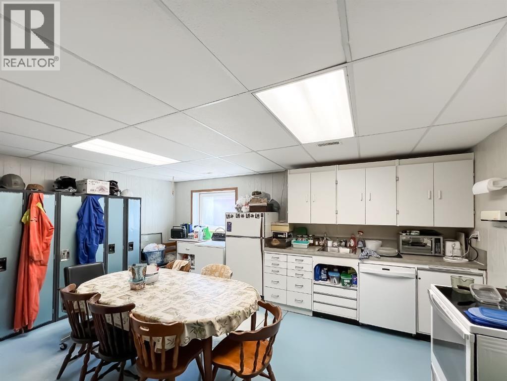 942 Main Street SE, Falher, Alberta  T0H 1M0 - Photo 18 - A2143488