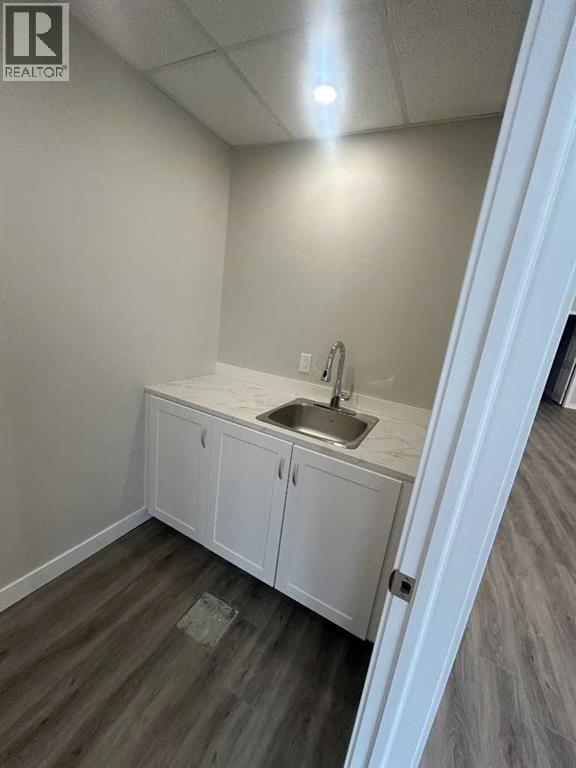 4711 49 Avenue, Red Deer, Alberta  T4N 3W9 - Photo 7 - A2263083