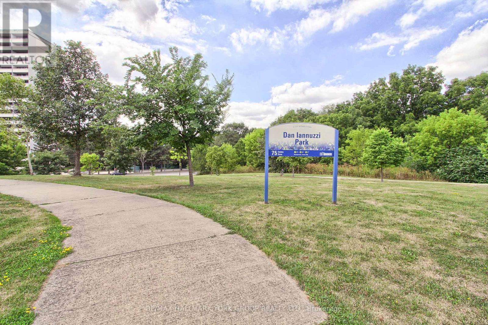 60 Delabo Drive, Toronto, Ontario  M3J 3S4 - Photo 49 - W13030150